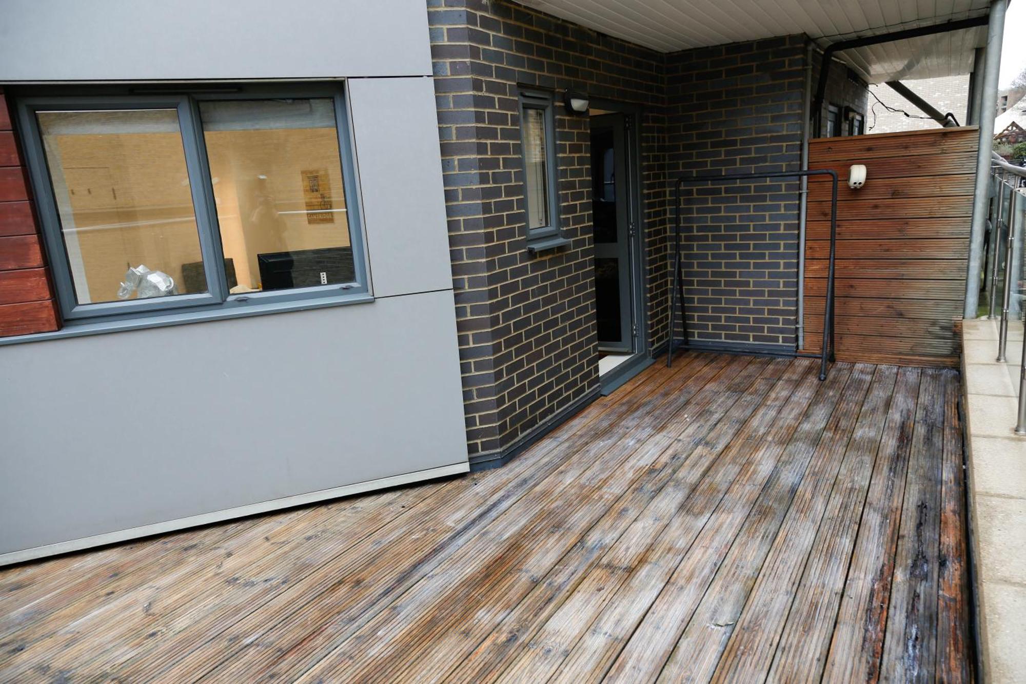New Luxury Apartments In Central Location Next To Shops, Cafes, Bars & Metro London Exterior foto