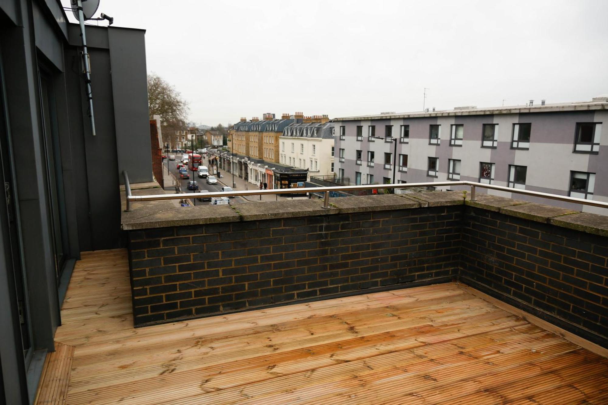 New Luxury Apartments In Central Location Next To Shops, Cafes, Bars & Metro London Exterior foto