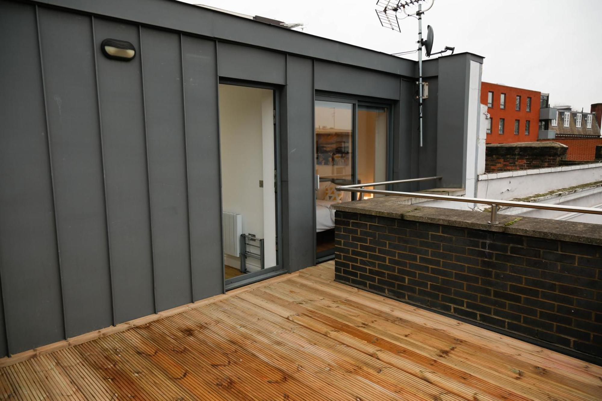 New Luxury Apartments In Central Location Next To Shops, Cafes, Bars & Metro London Exterior foto